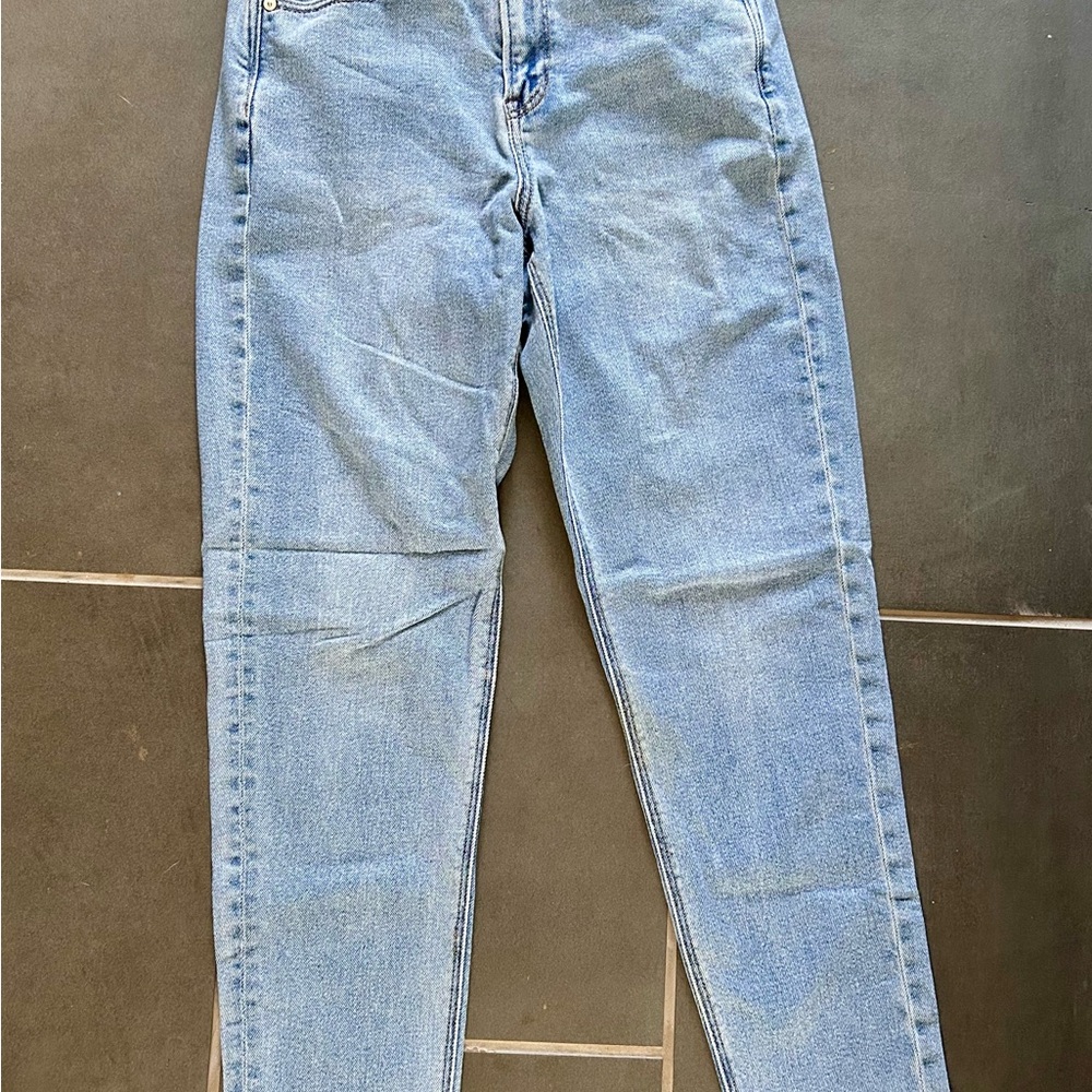 American Eagle Outfitters Light Blue Mom Jeans